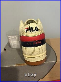 Fila Tennis Original Roc Nation Sample Tag 1/1 Size 9 Looks See Right Shoe
