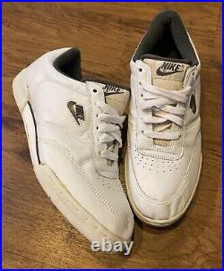 Vintage 1987 Nike Shoes Tennis RARE Men's 9.5 Tennis Skate 100% Authentic